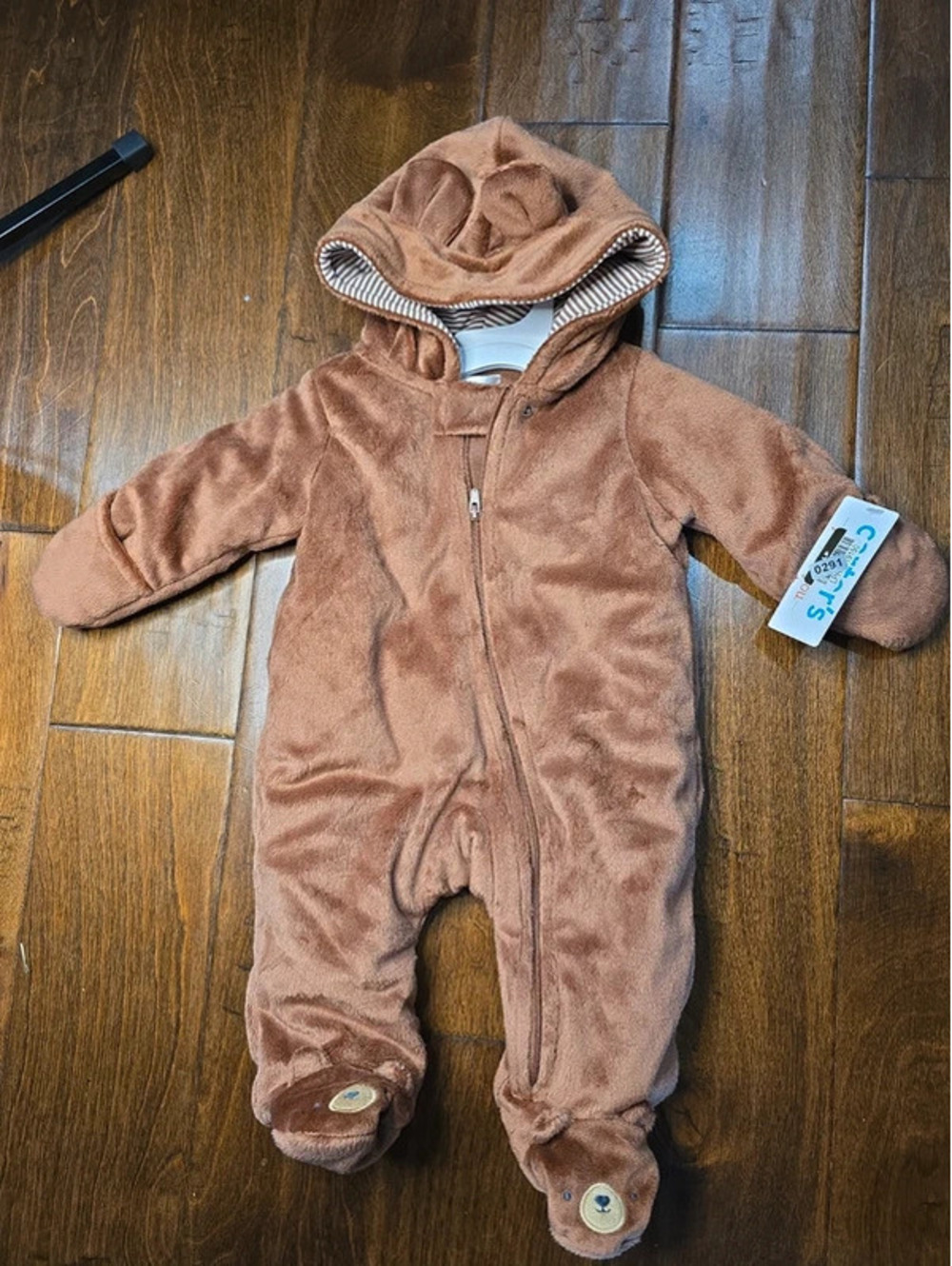 3m brand new baby snowsuit from carter's item. 291G1